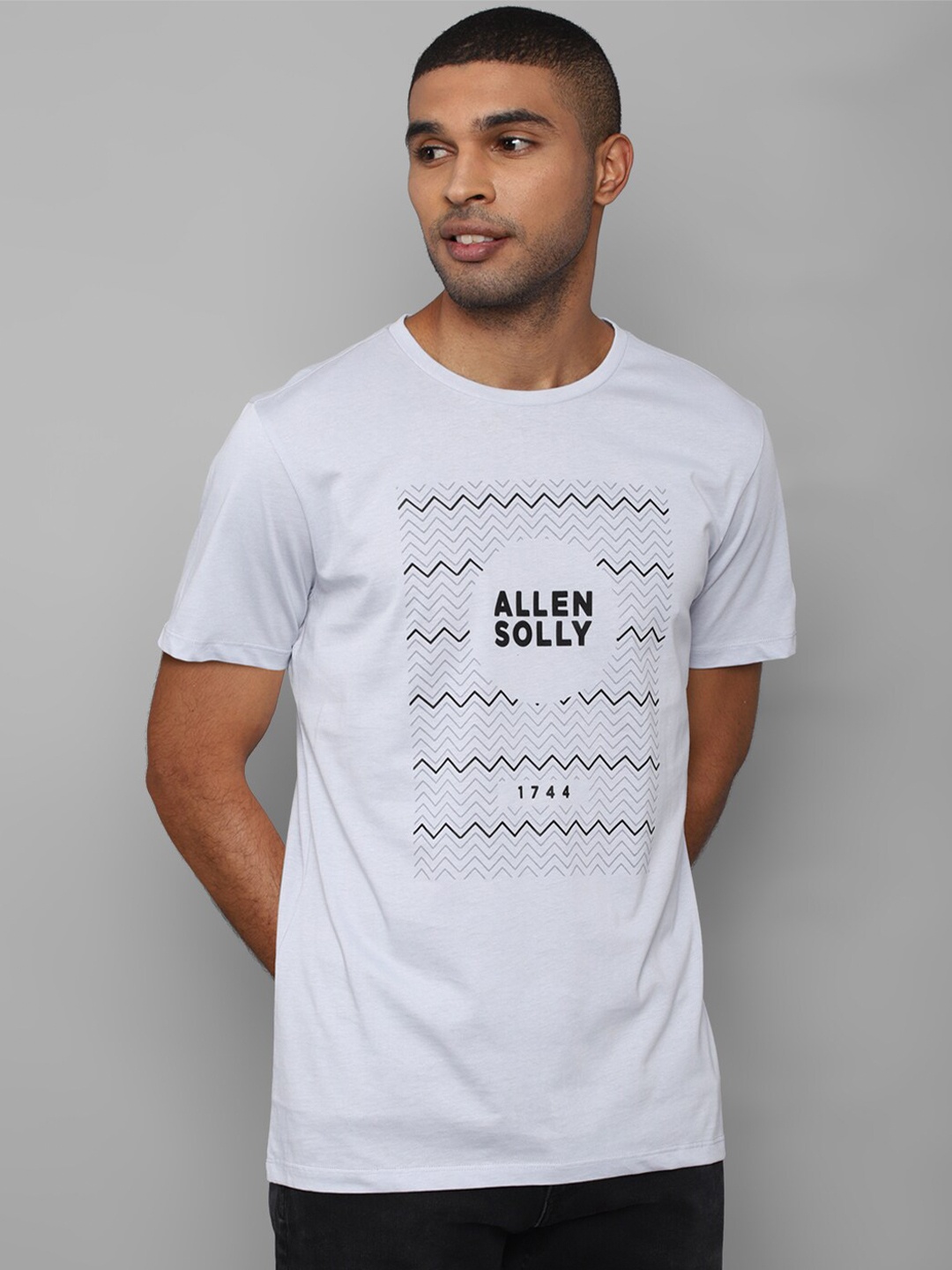 

Allen Solly Men Grey Typography Printed Raw Edge T-shirt