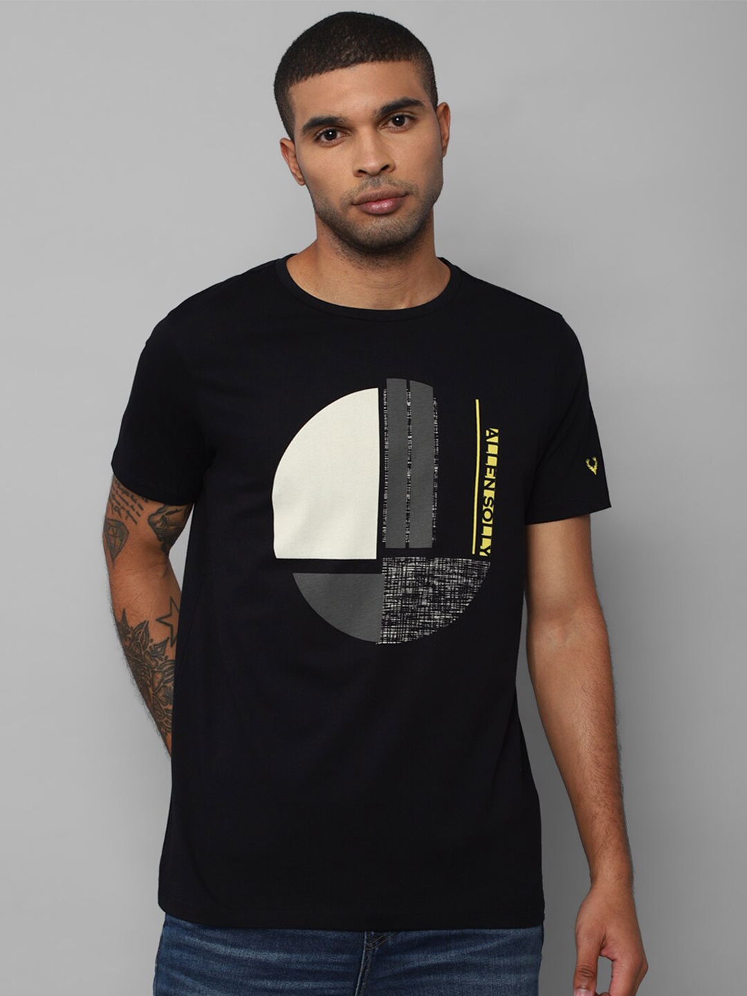 

Allen Solly Men Black & xiketic Printed Raw Edge T-shirt