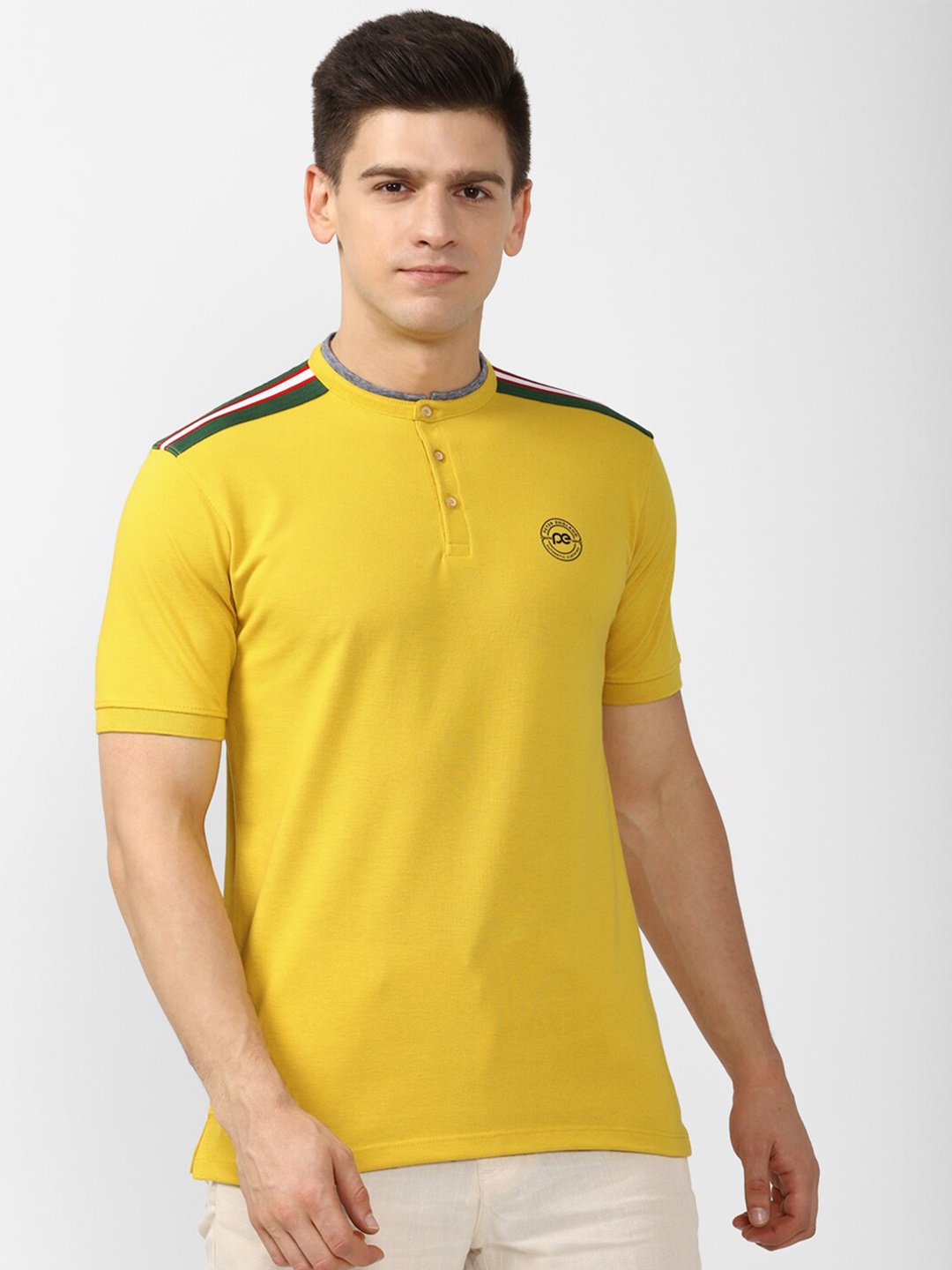 

Peter England Casuals Men Yellow & banana Henley Neck Applique T-shirt
