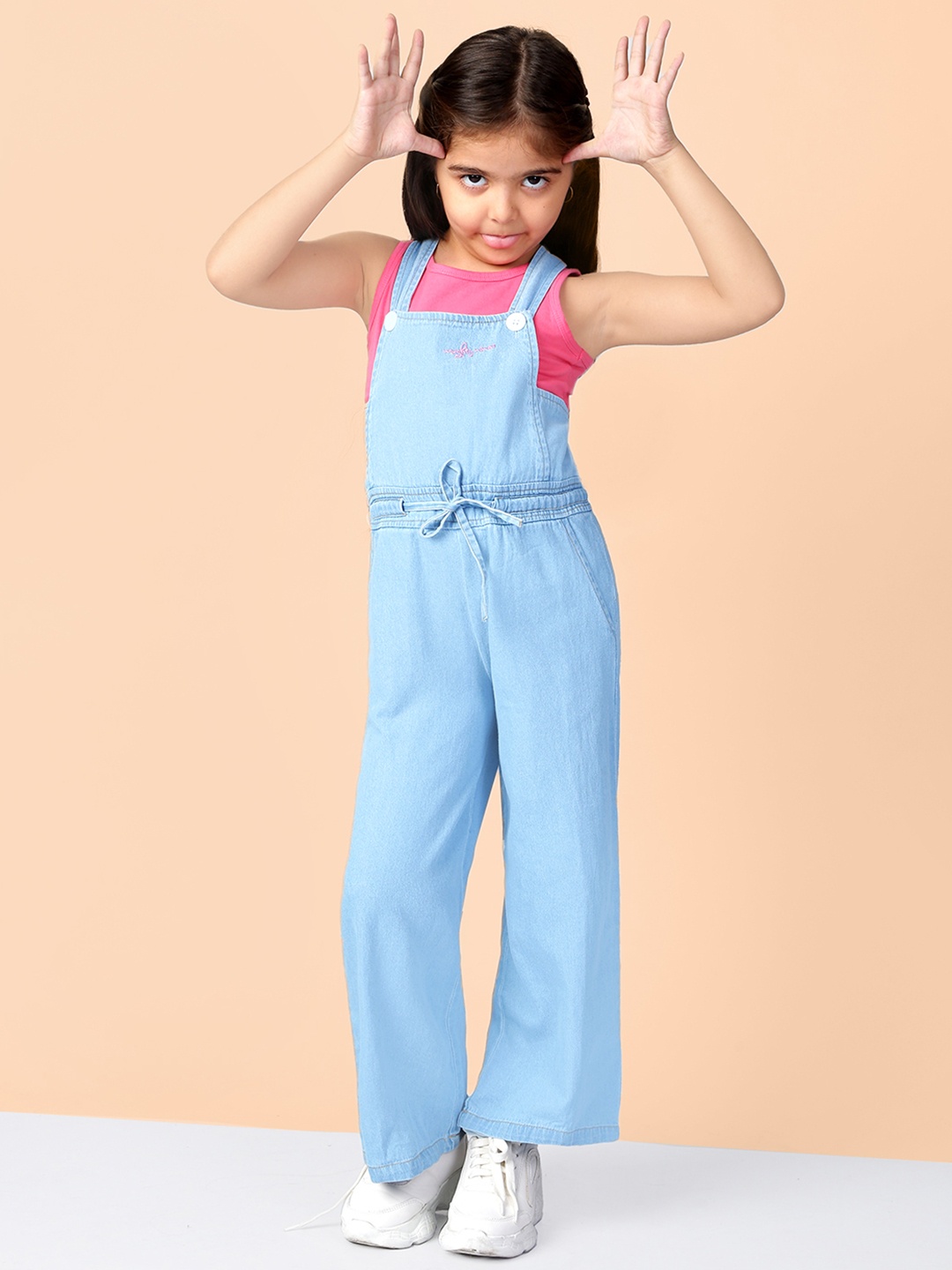 

Naughty Ninos Girls Blue & Pink Solid T-Shirt With Dungarees