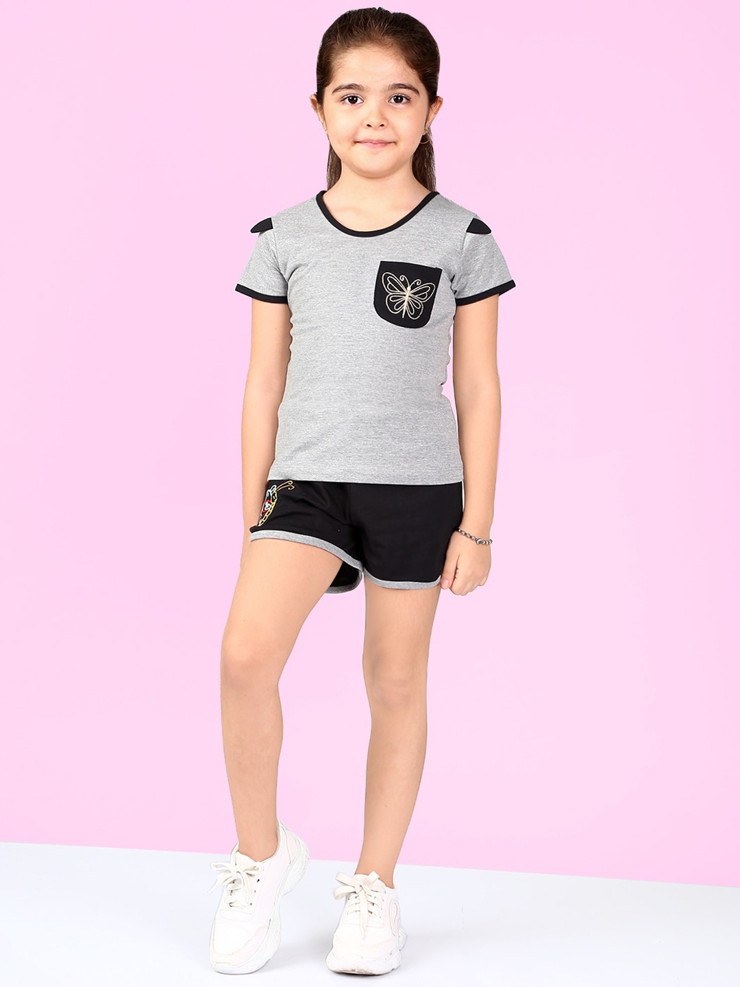 

Naughty Ninos Girls Grey & Black T-shirt with Shorts