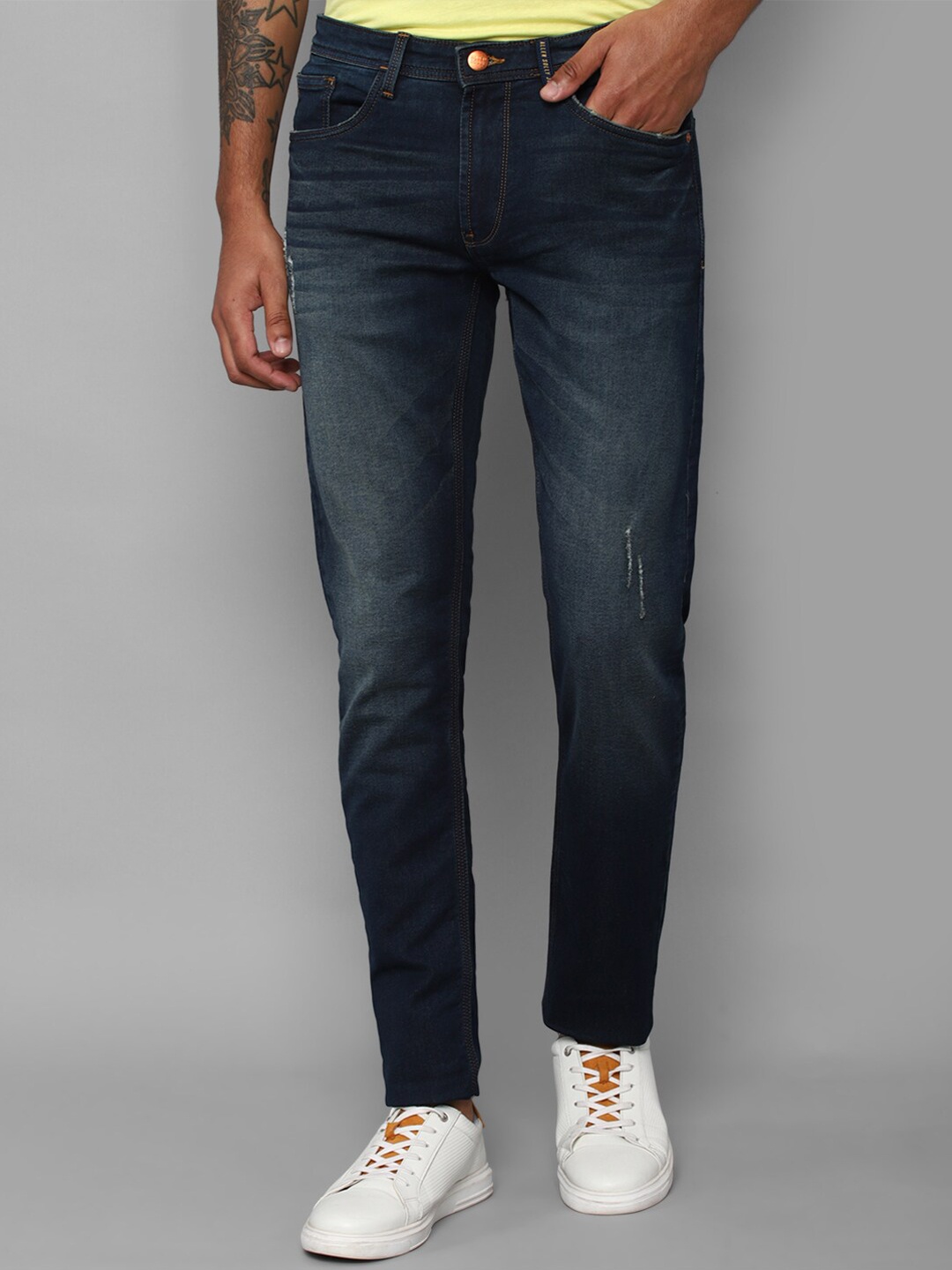 

Allen Solly Men Navy Blue Skinny Fit Low Distress Light Fade Jeans