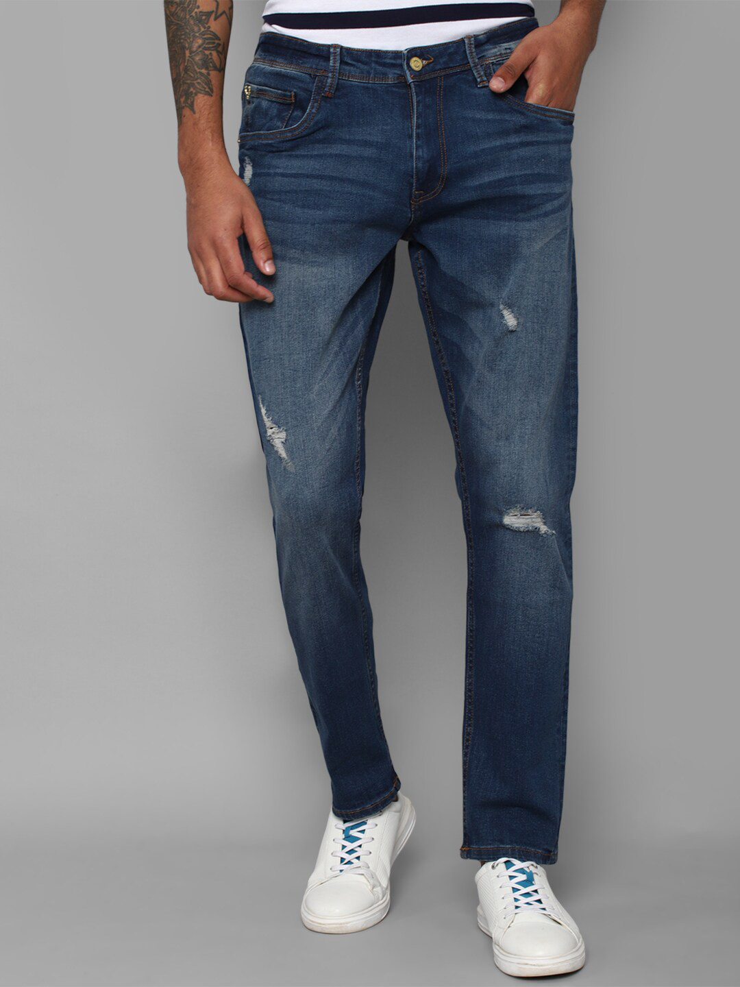

Allen Solly Sport Men Navy Blue Slim Fit Mildly Distressed Light Fade Jeans
