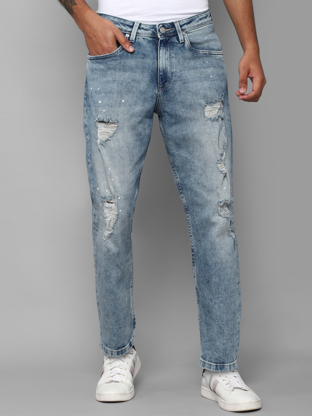 

Allen Solly Sport Men Blue Skinny Fit Mildly Distressed Heavy Fade Jeans
