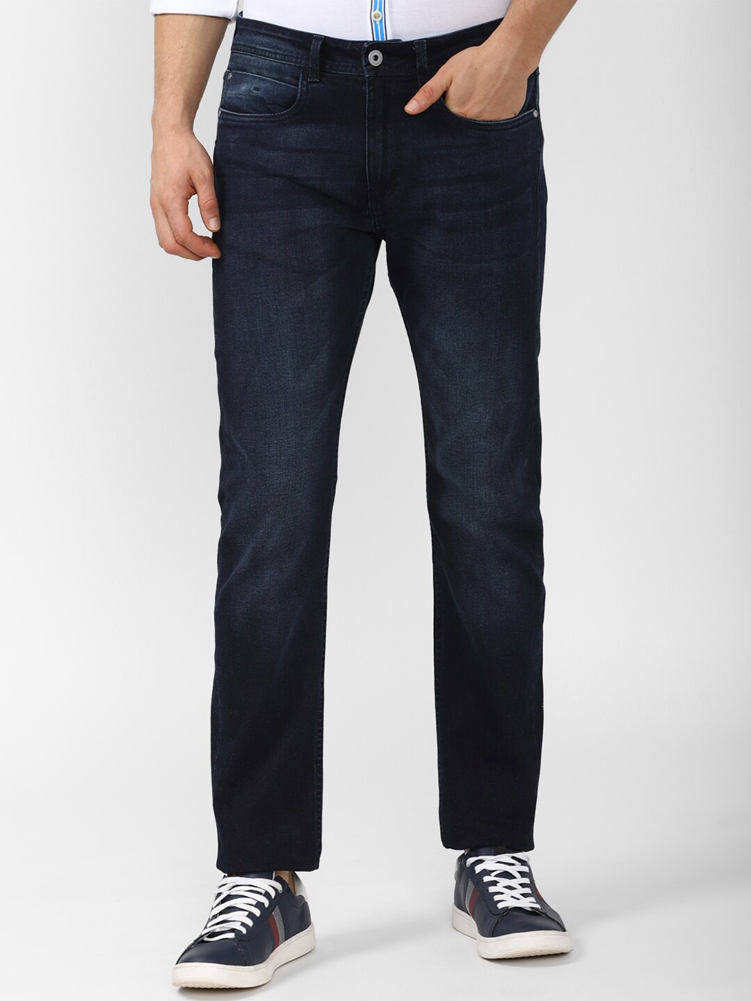 

Peter England Casuals Men Navy Blue Light Fade Jeans