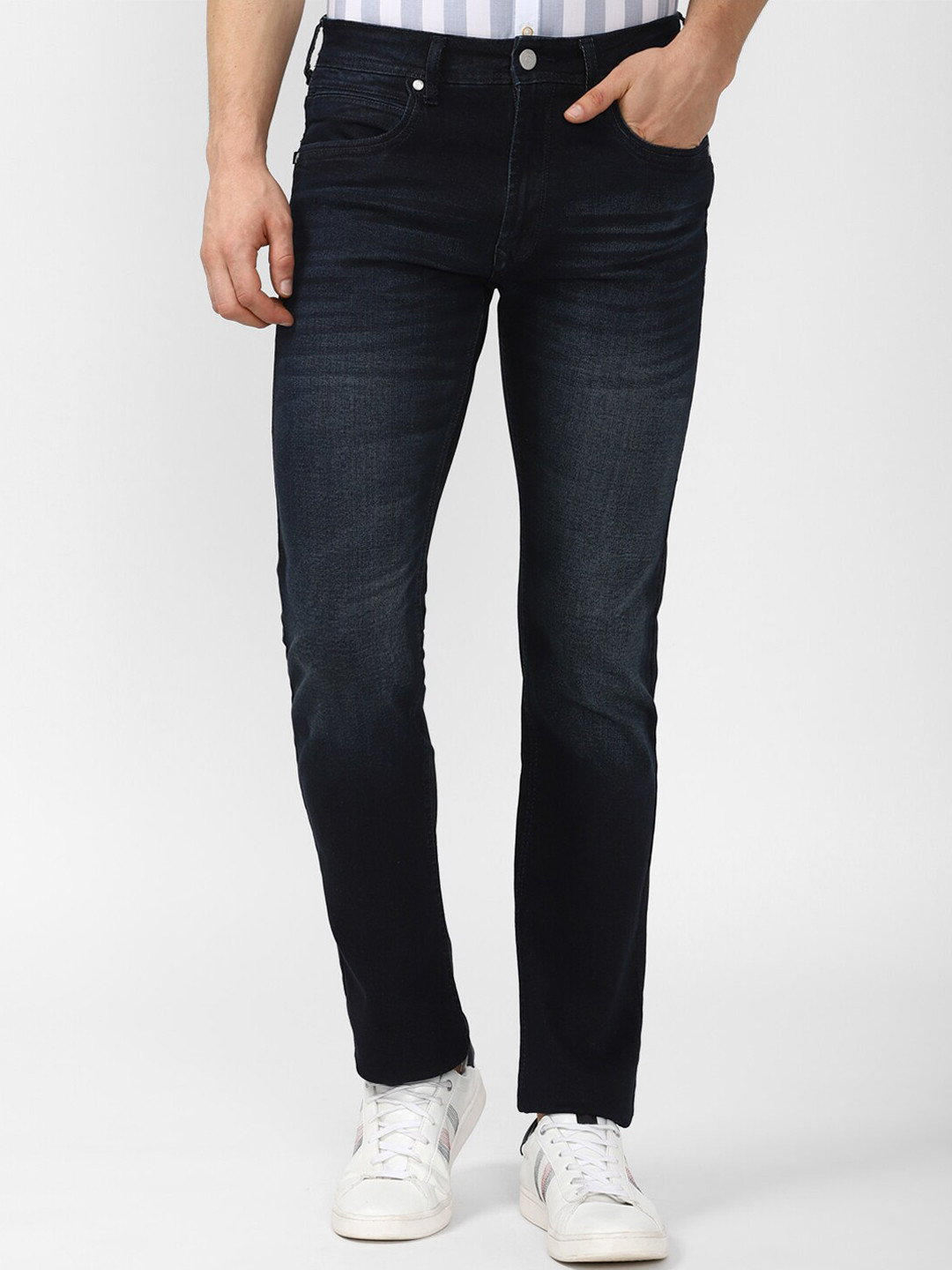 

Peter England Casuals Men Navy Blue Light Fade Jeans