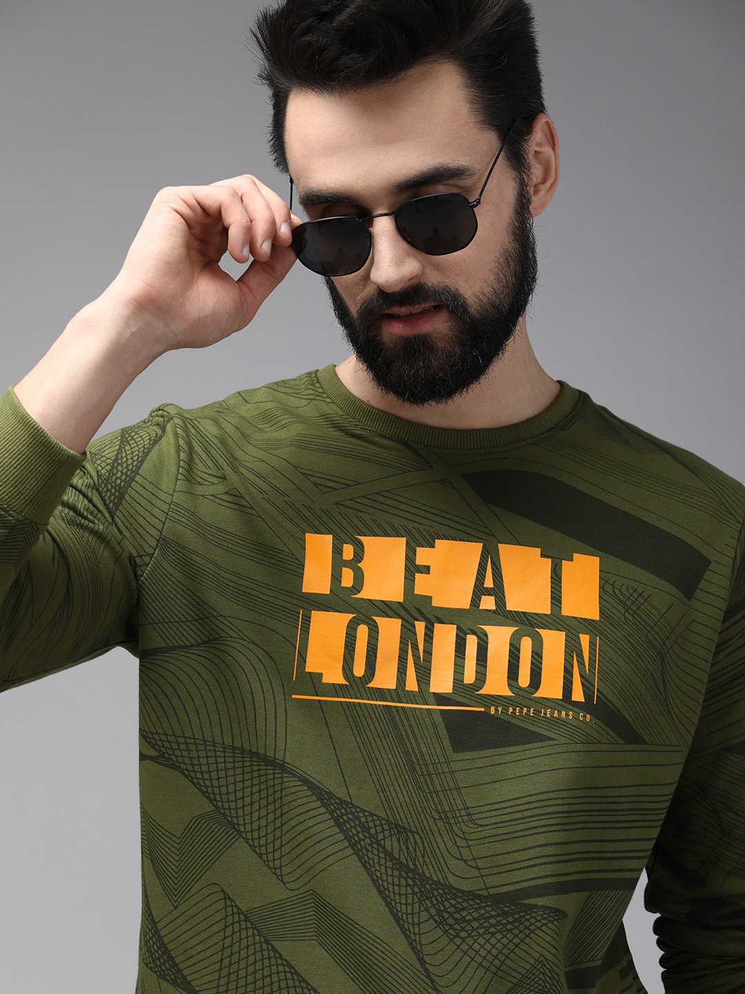 

BEAT LONDON by PEPE JEANS Men Olive Green Printed Pure Cotton Sweatshirt