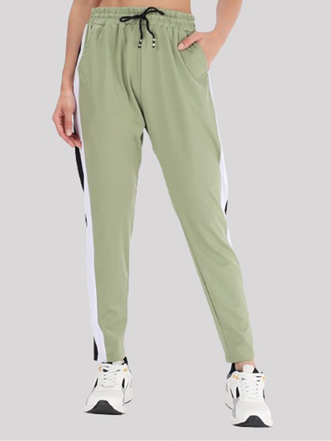 

SEPHANI Women Green Solid Slim-Fit Track Pant