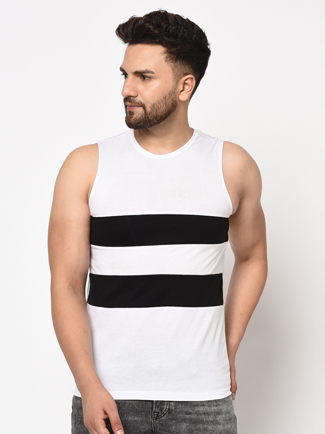 

Rigo Men White Colourblocked Monochrome Slim Fit T-shirt