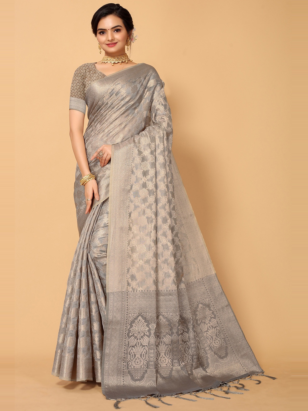 

all about you Grey & Gold-Toned Woven Design Zari Organza Fusion Kanjeevaram Saree