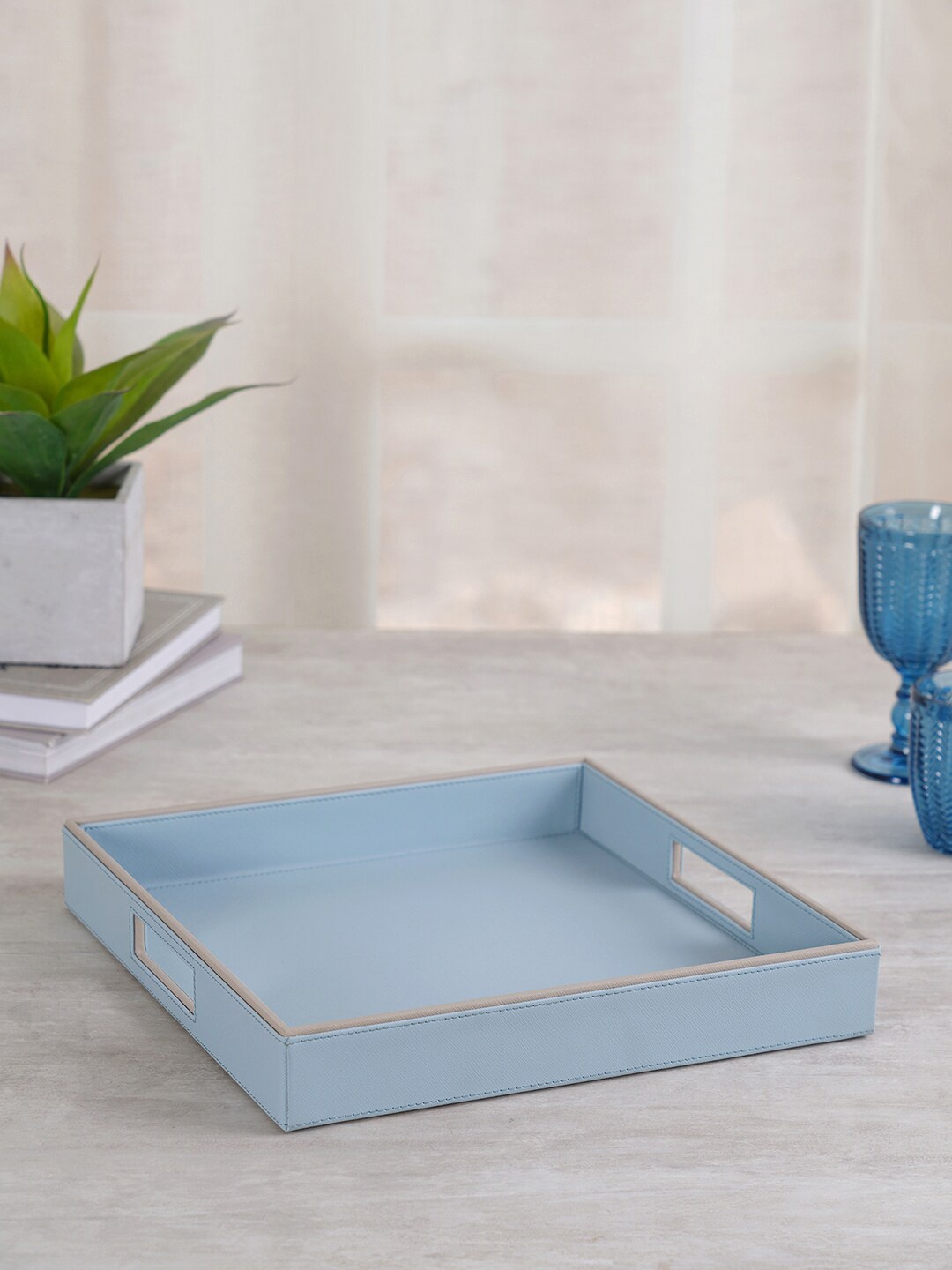 

Pure Home and Living Blue Della Square Serving Tray
