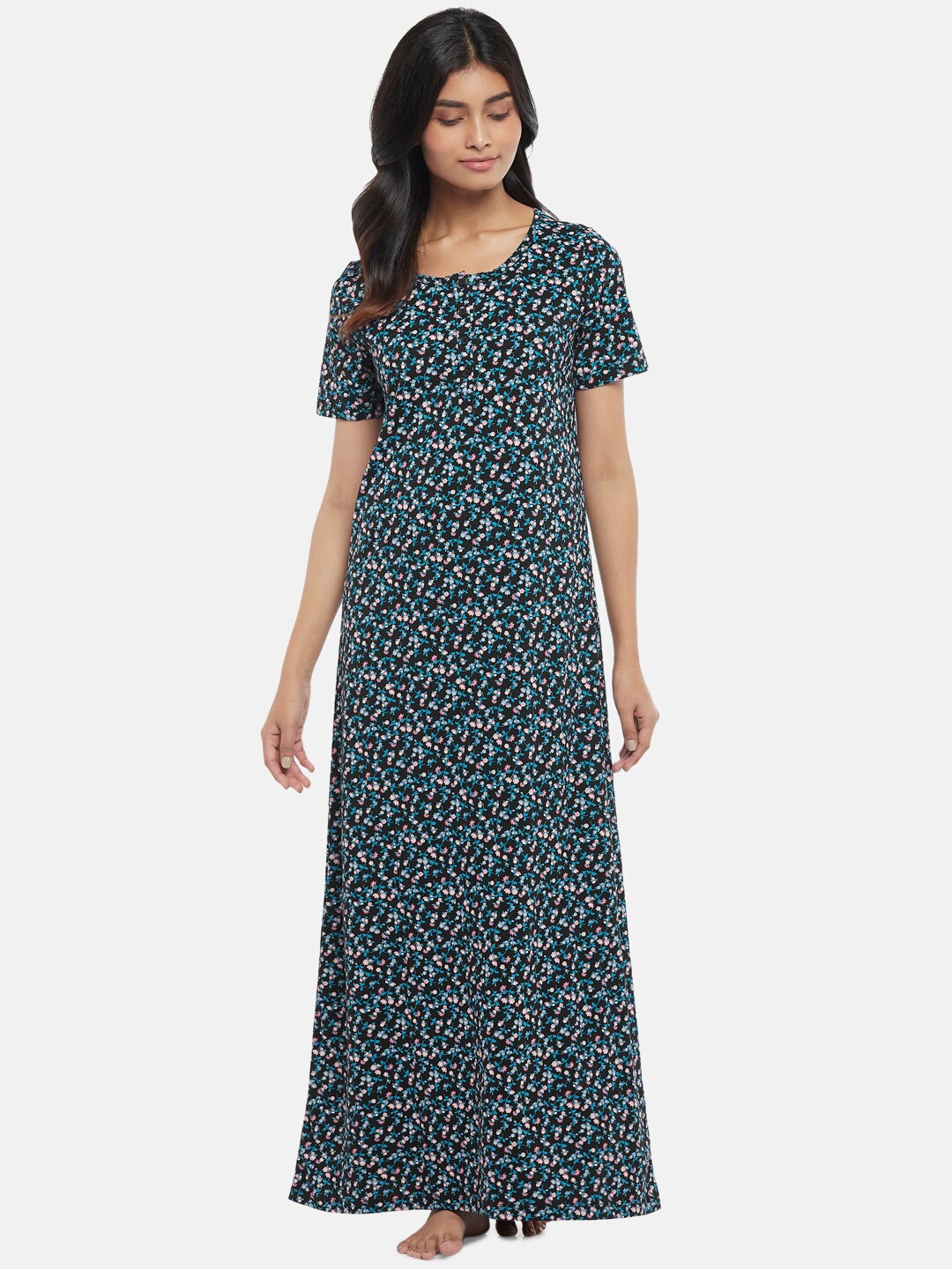 

Dreamz by Pantaloons Black Printed Maxi Nightdress