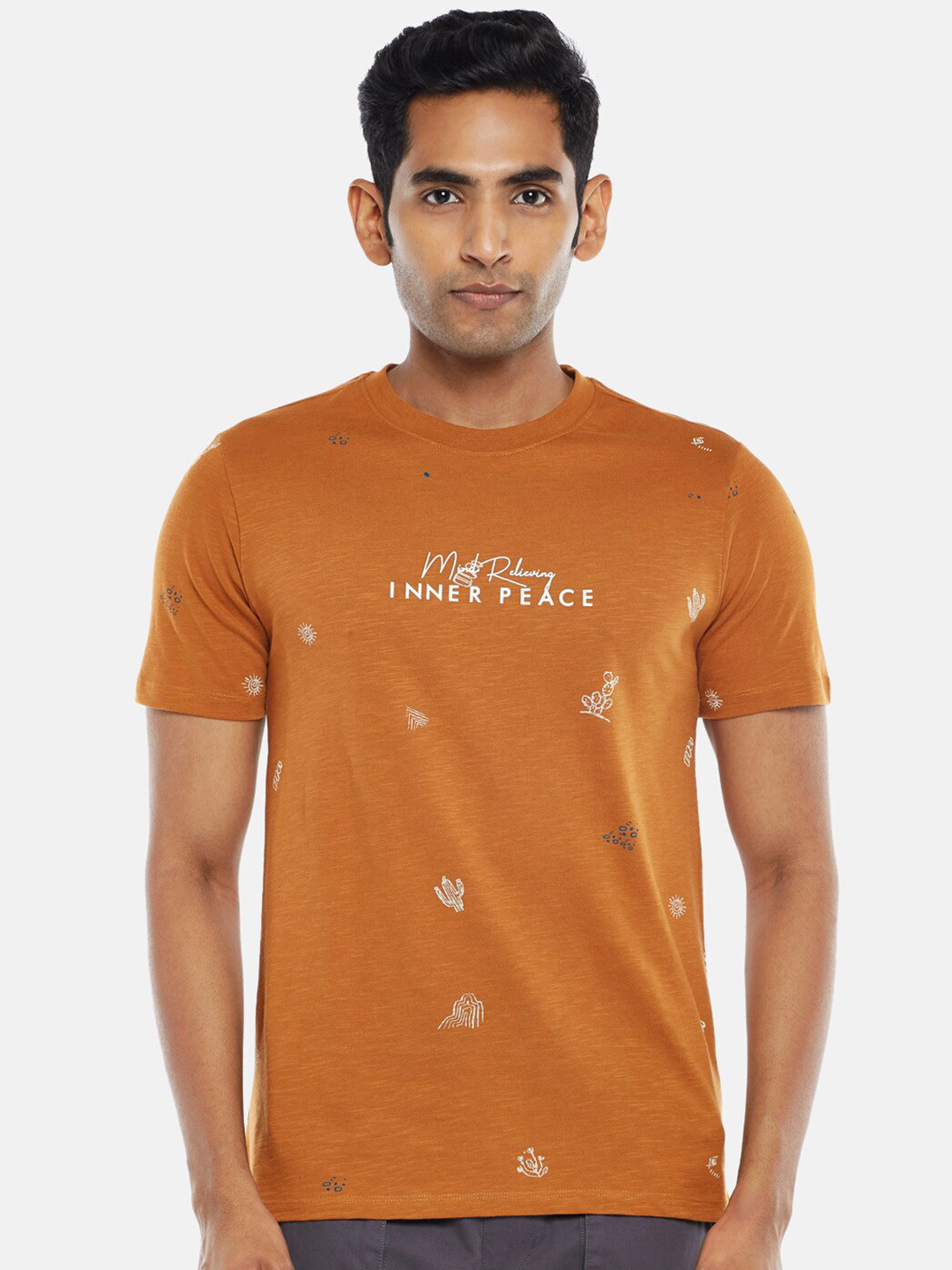 

Urban Ranger by pantaloons Men Tan Printed Mandarin Collar Slim Fit T-shirt