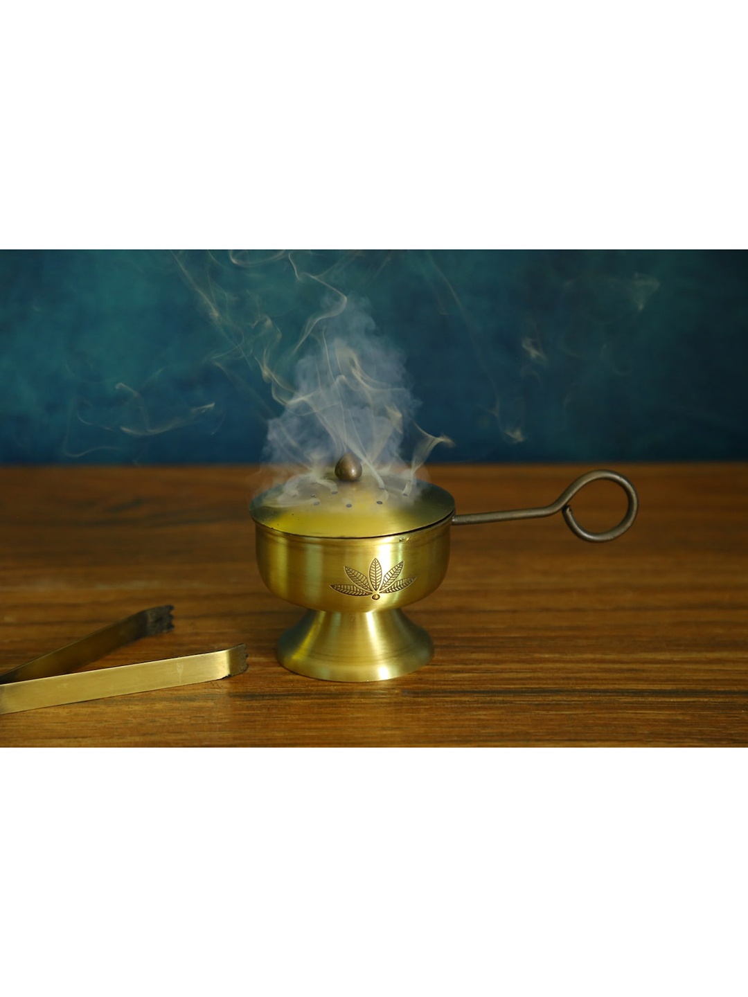 

nakshikathaa Gold Plated Antique Doop Holder