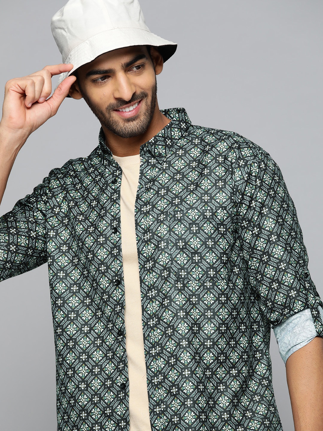 

DENNISON Men Green Smart Slim Fit Printed Casual Shirt