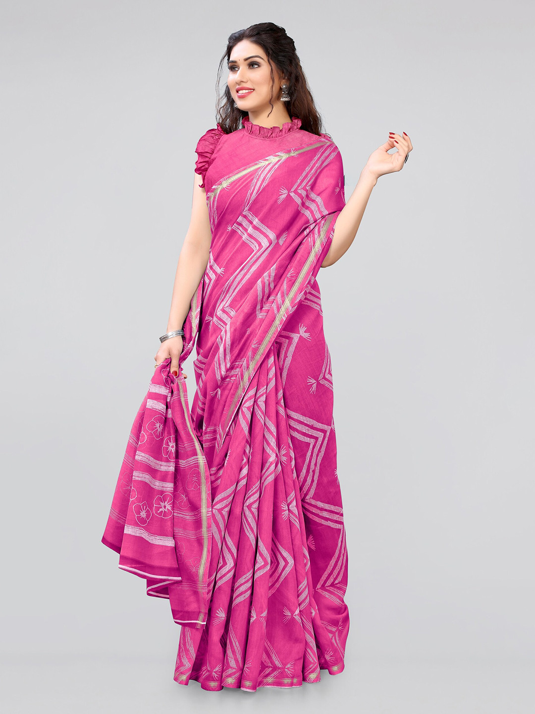 

MIRCHI FASHION Pink & White Floral Leheriya Saree