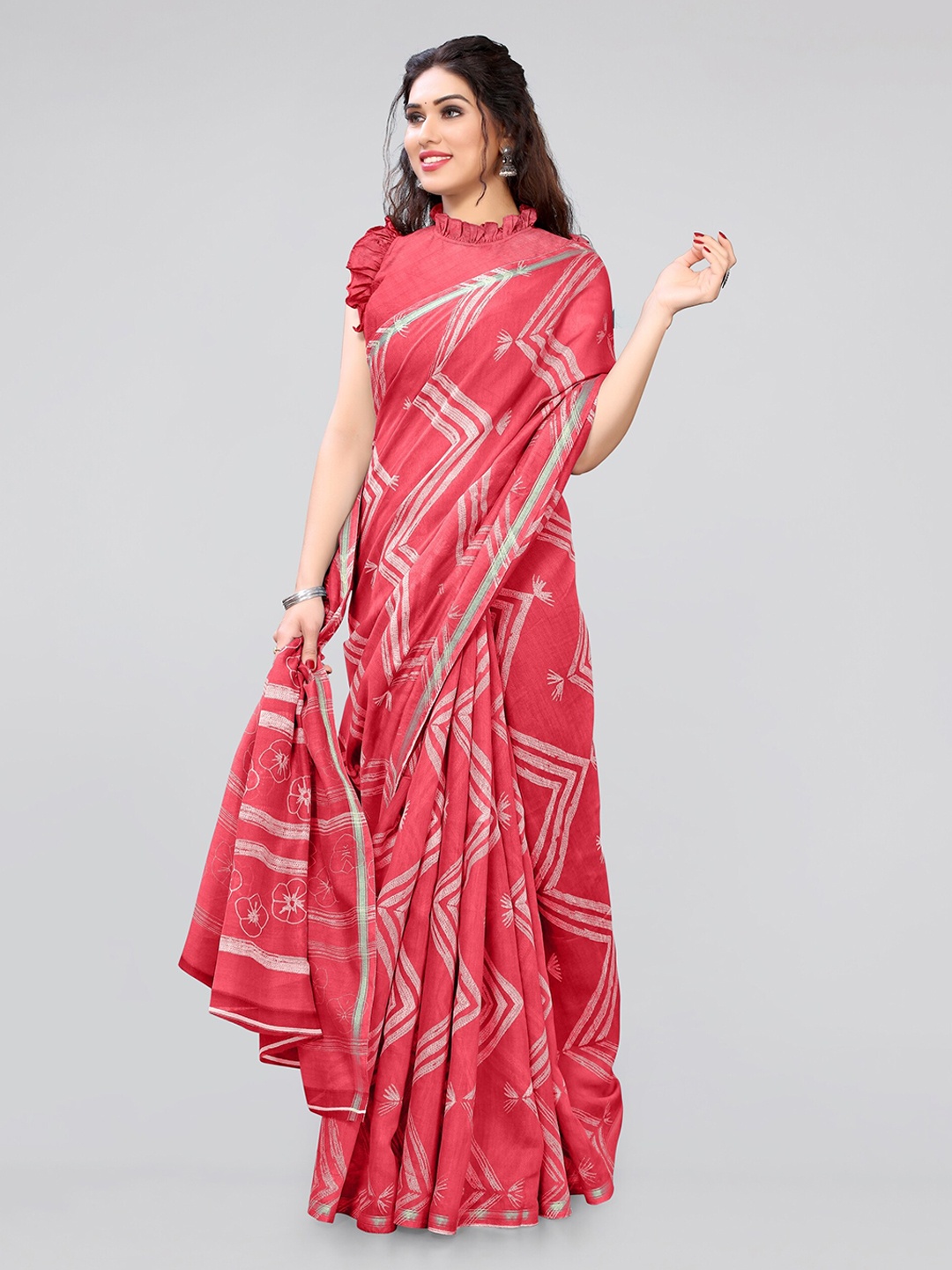 

MIRCHI FASHION Red & White Floral Zari Leheriya Saree