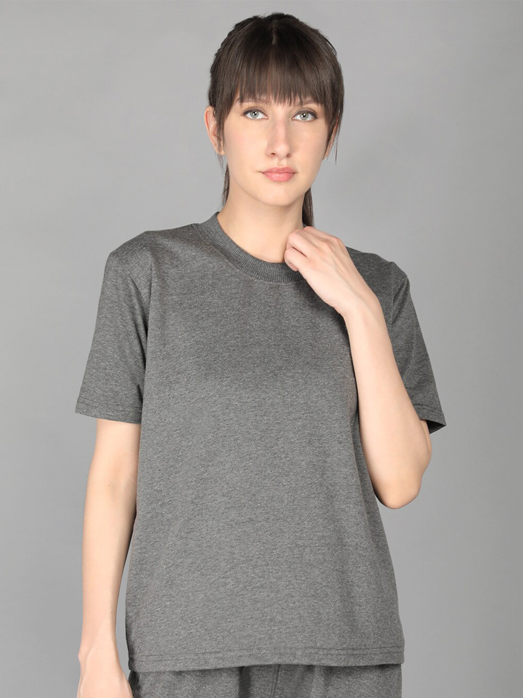 

Chkokko Women Grey & antique white V-Neck Drop-Shoulder Sleeves T-shirt