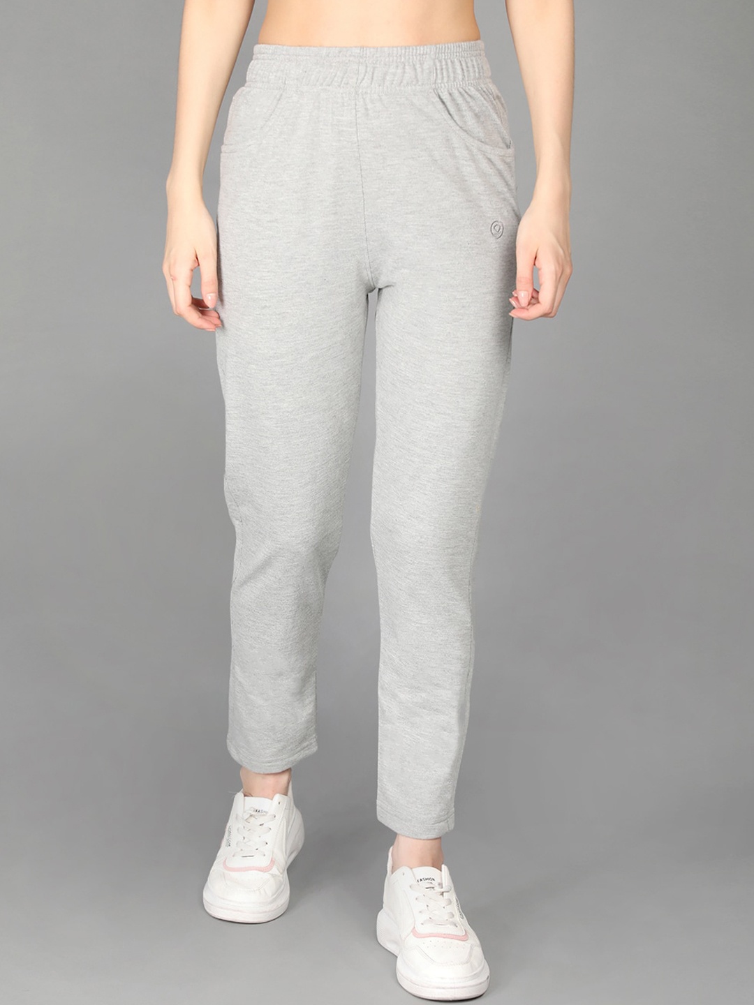 

CHKOKKO Women Grey Solid Relaxed-Fit Terry Cotton Track Pants