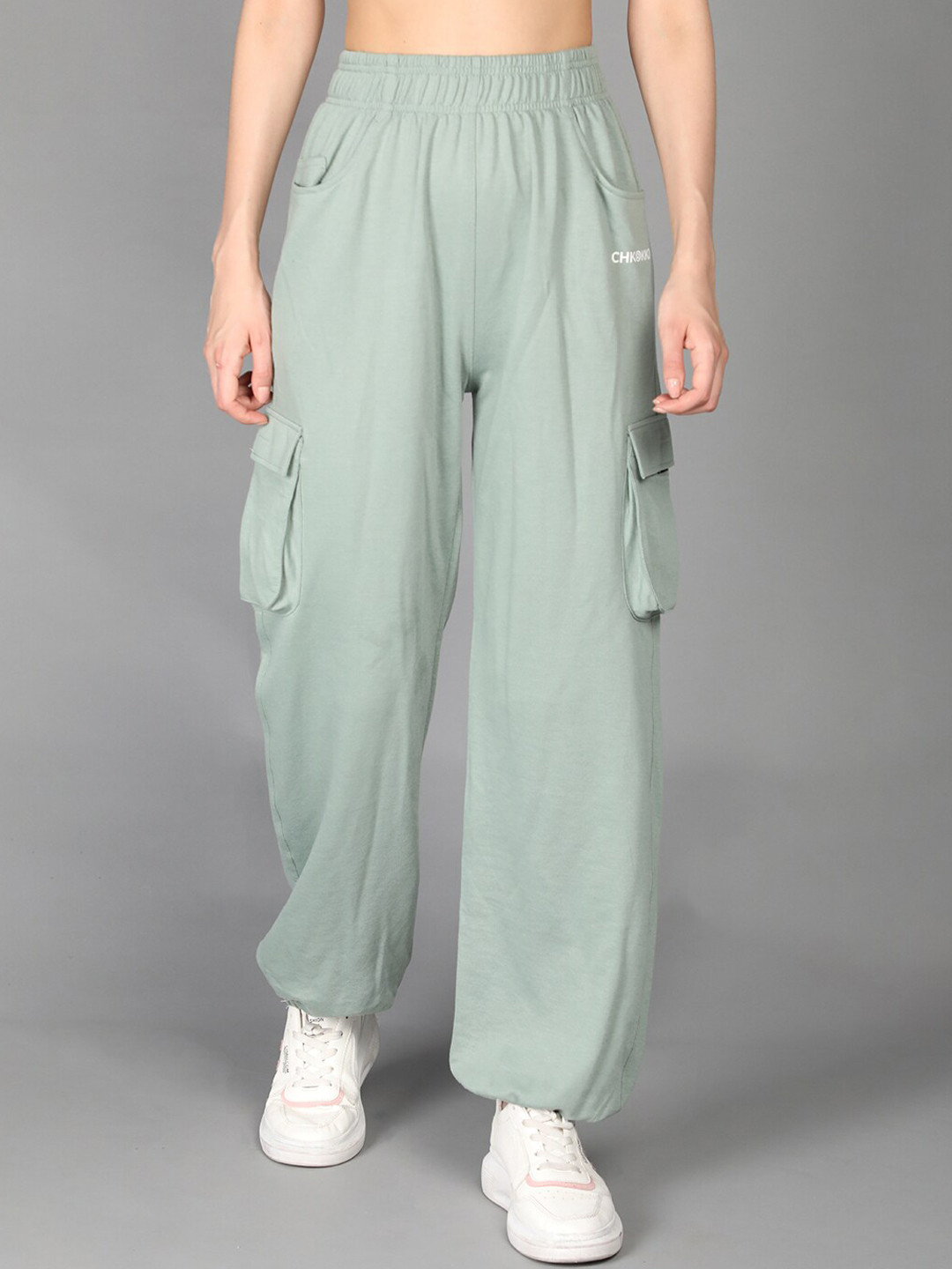 

CHKOKKO Women Green Solid Relaxed Fit Joggers