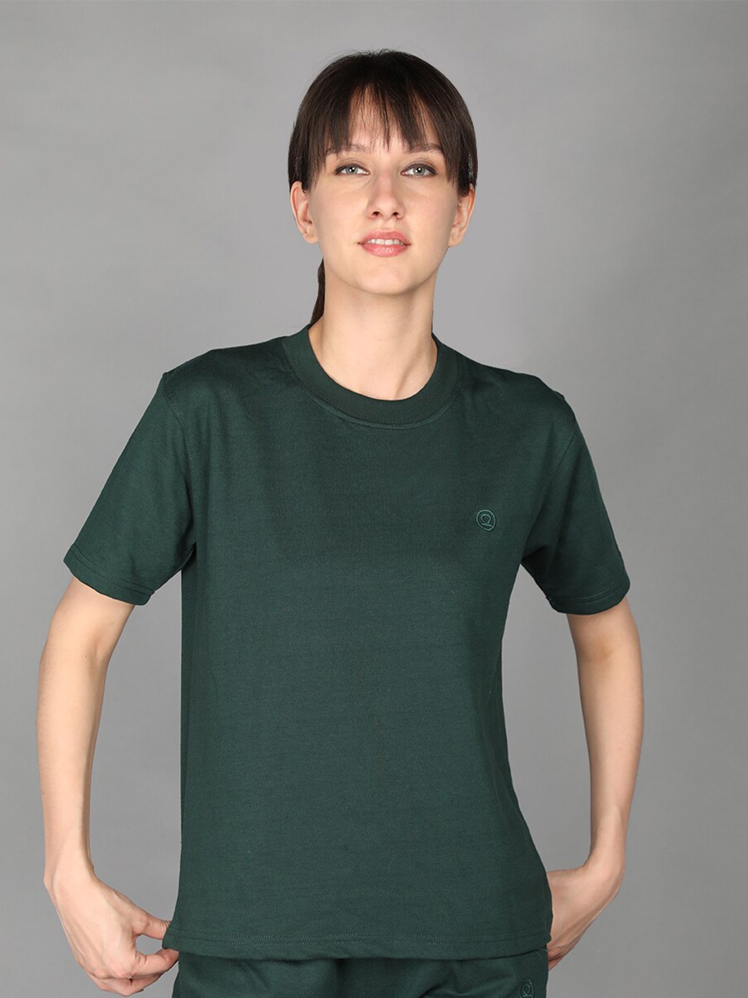 

CHKOKKO Women Green & mallard green T-shirt