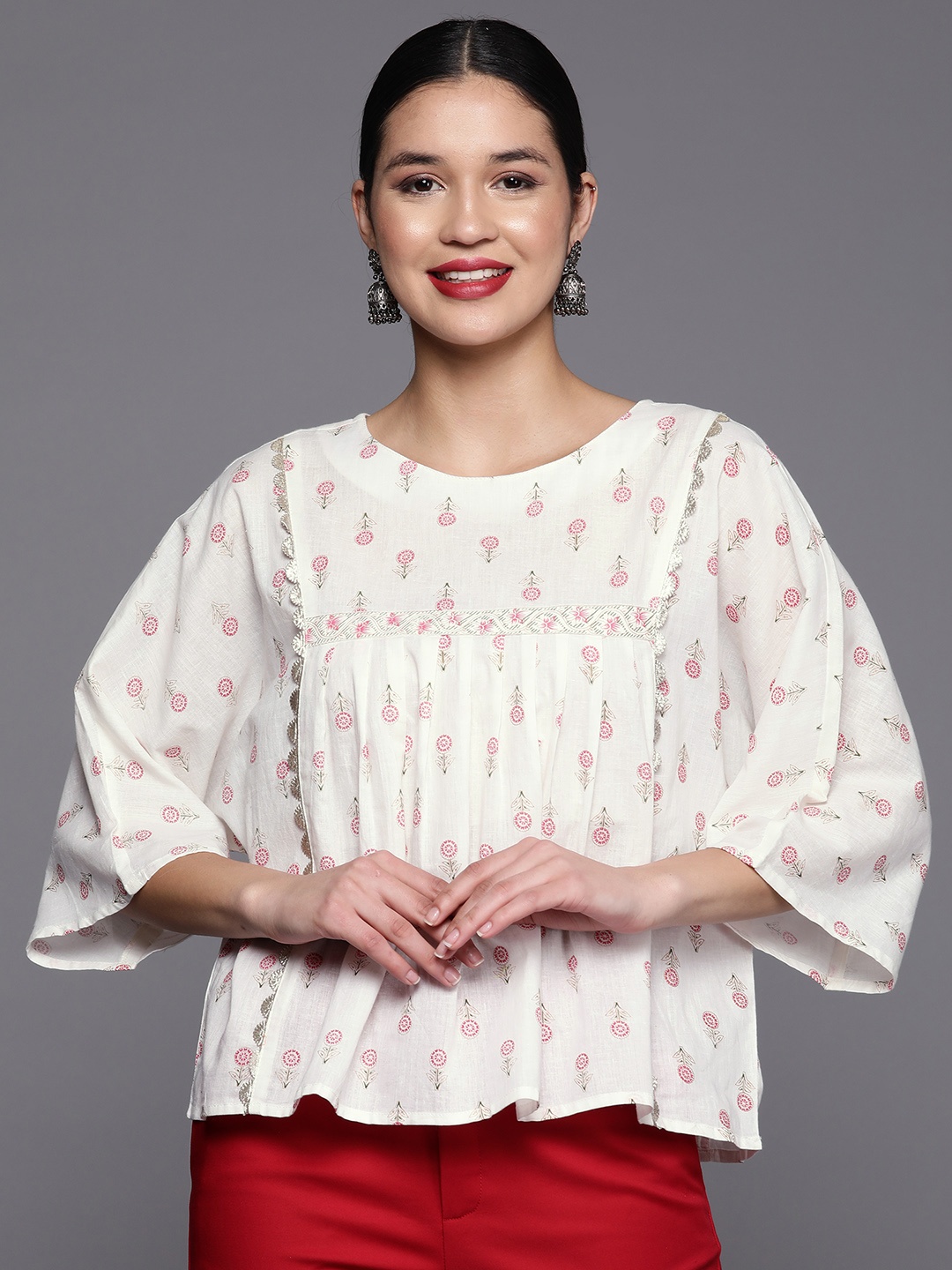 

Ahalyaa Off White & Pink Print Top