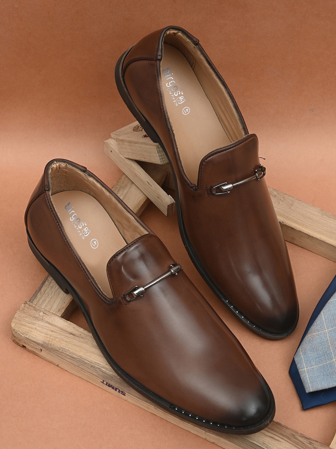 

birgos Men Brown Solid Leather Slip-on's