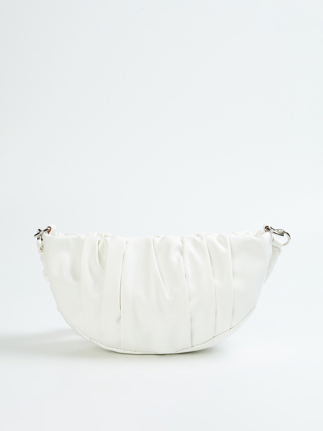 

Ginger by Lifestyle White Oversized Structured Shoulder Bag with Tasselled