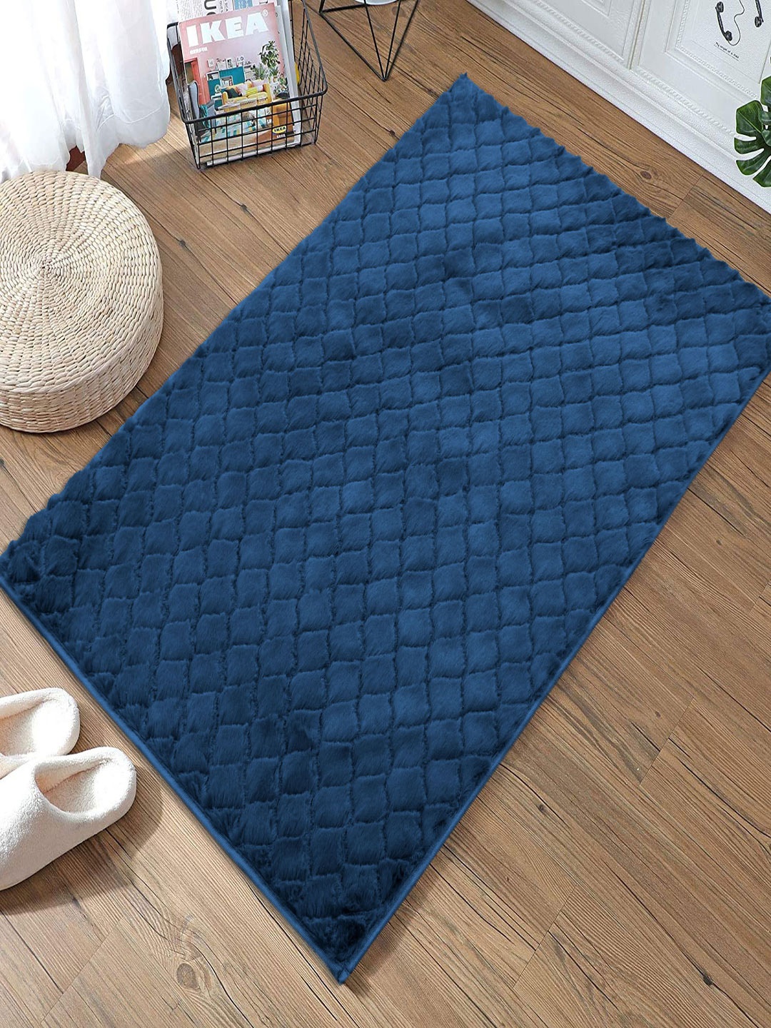 

LUXEHOME INTERNATIONAL Teal Blue 1000 GSM Austria Rabbit Fur Bath Rug