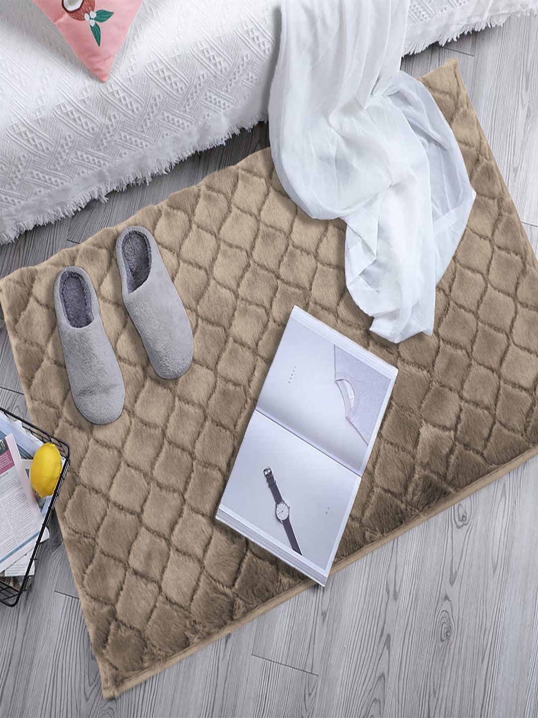 

LUXEHOME INTERNATIONAL Taupe 1000 GSM Doormat