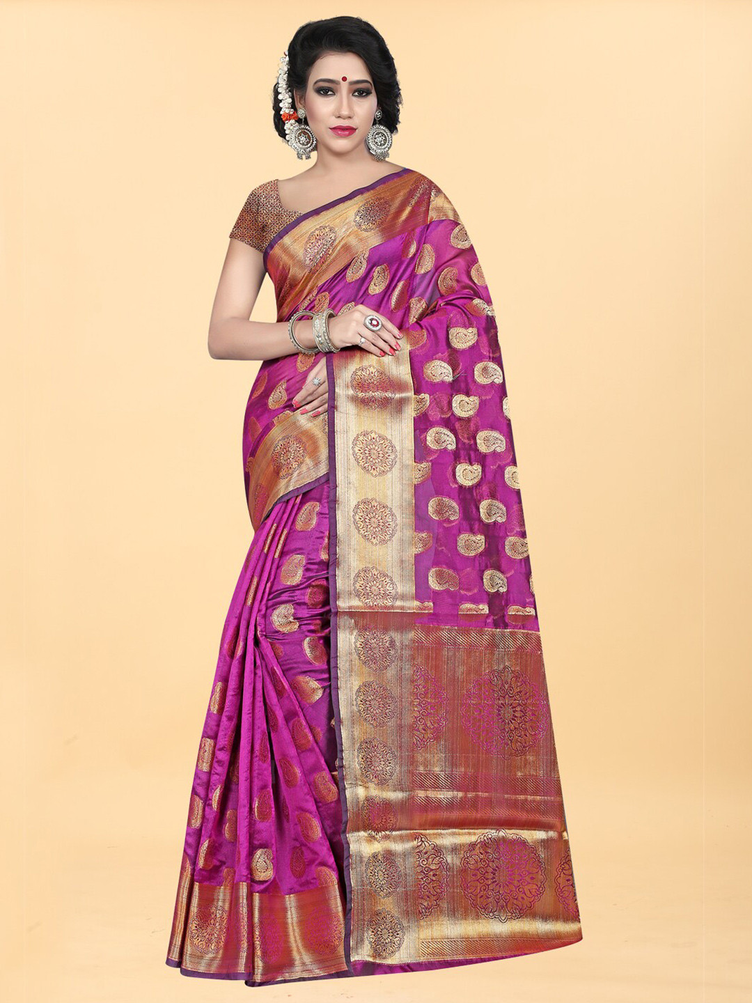 

Hinayat Fashion Pink & Gold-Toned Woven Design Zari Silk Blend Banarasi Saree