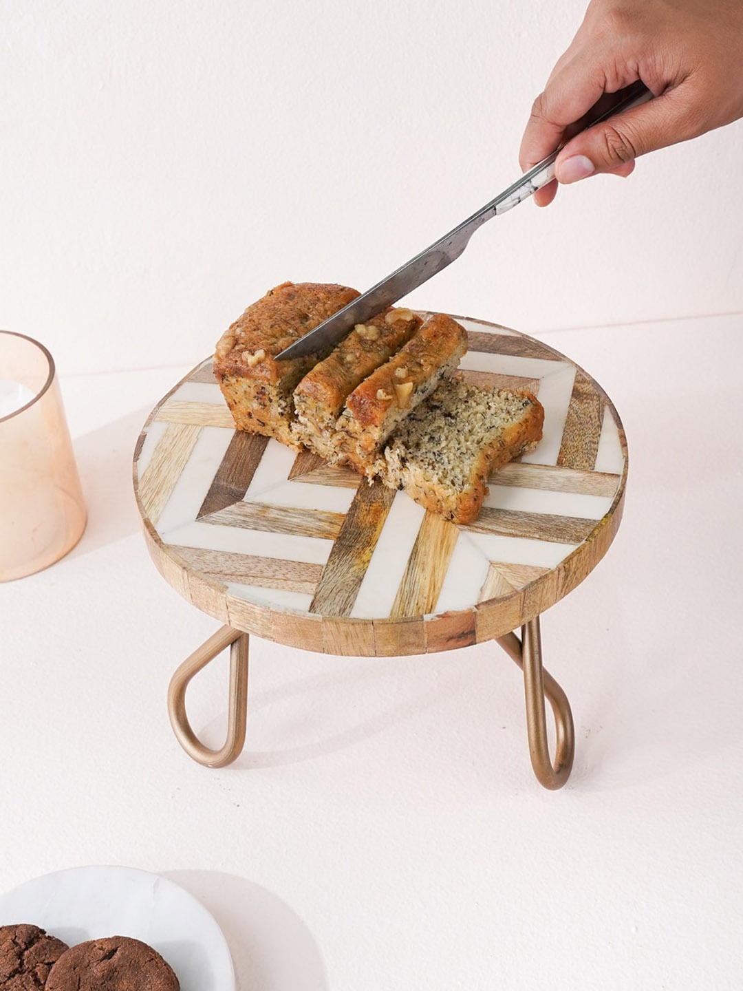 

CASA DECOR Brown & White Self-Design Wooden Cake Stand