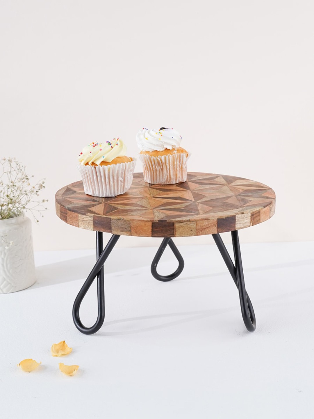 

CASA DECOR Brown & Black Self-Design Wooden Cake Stand