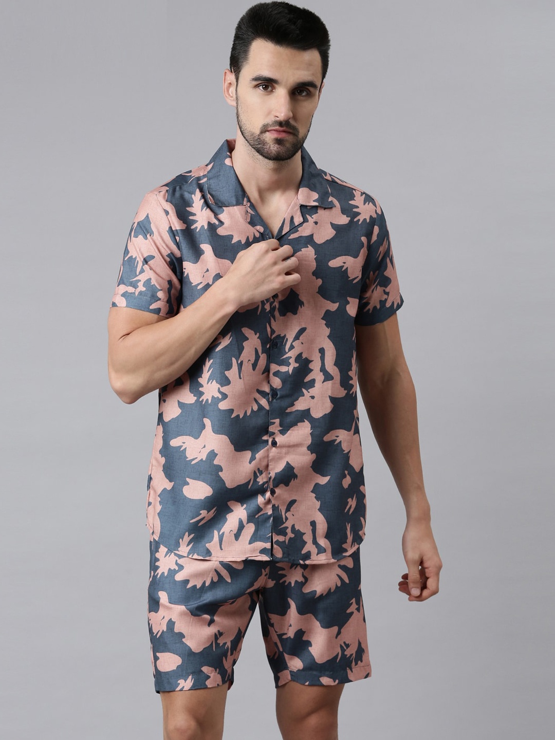 

Bushirt Men Blue & Pink Printed Night suit