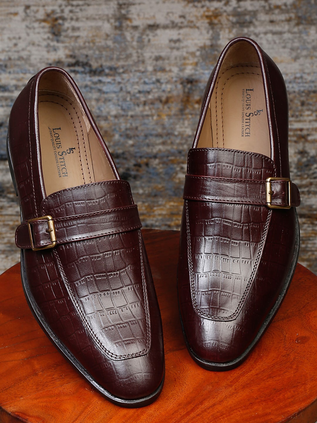 

LOUIS STITCH Men Red Printed Leather Loafers
