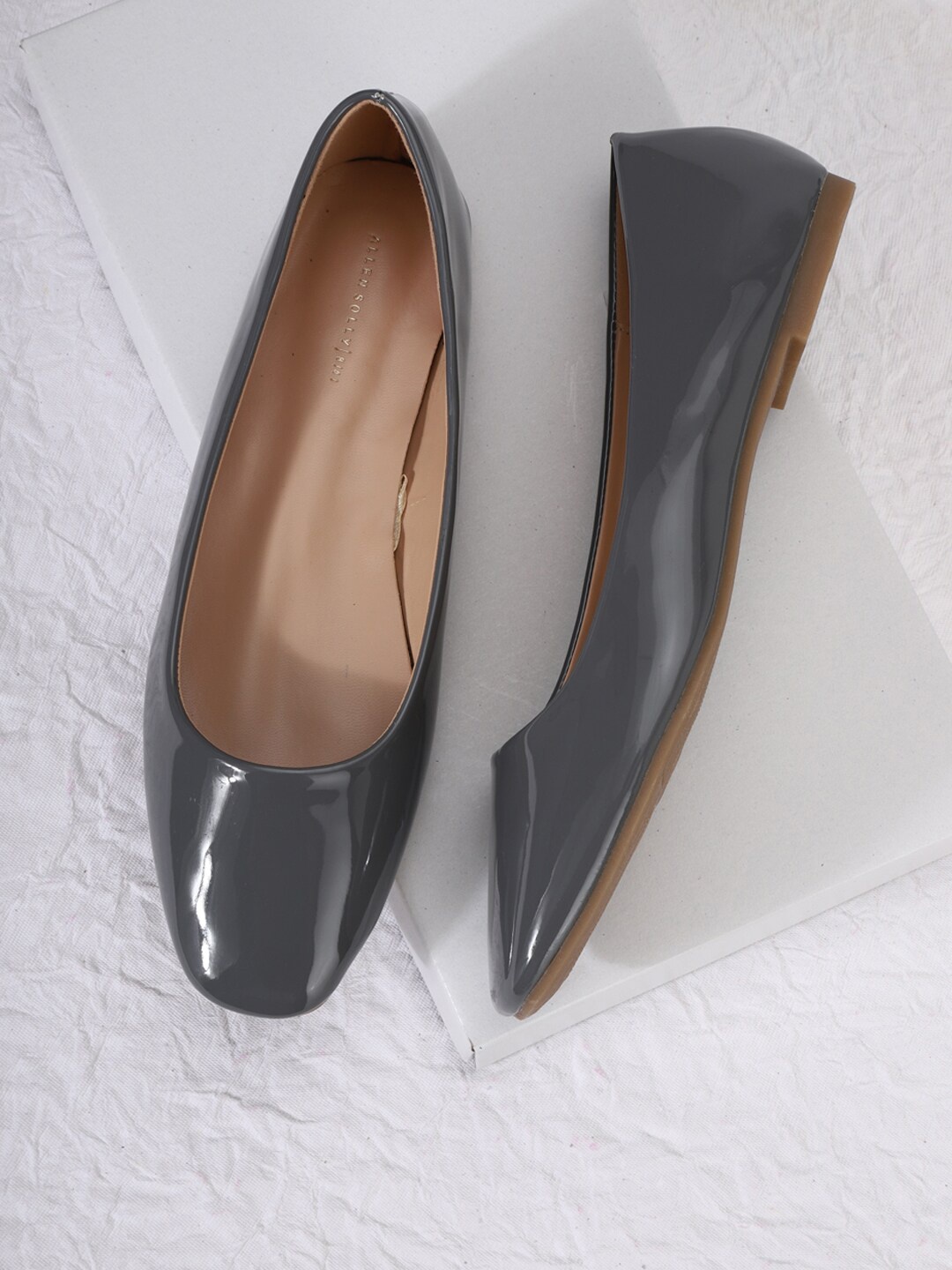 

Allen Solly Woman Women Grey Ballerinas Flats