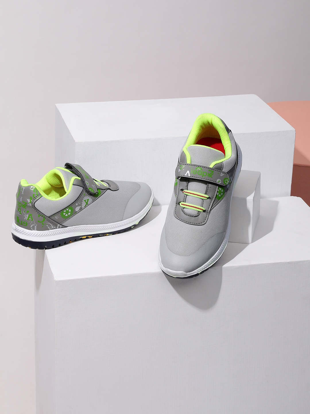 

Liberty Unisex Kids Grey Textured Sneakers