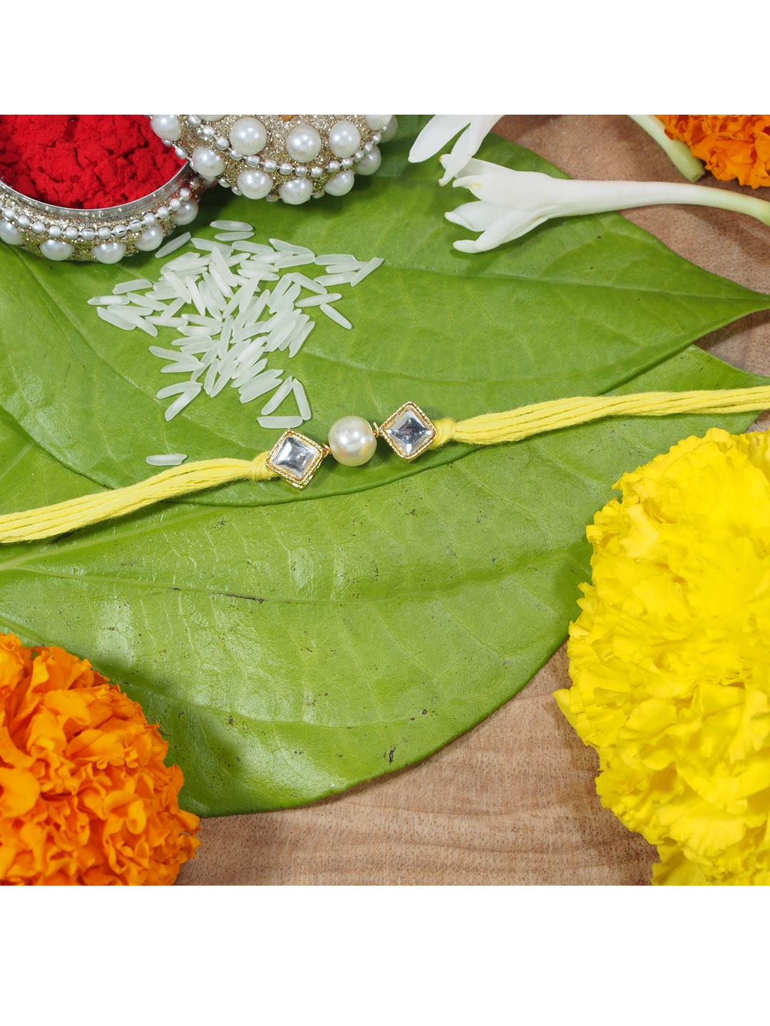 

I Jewels Men White Pearl Beaded Designer Rakhi