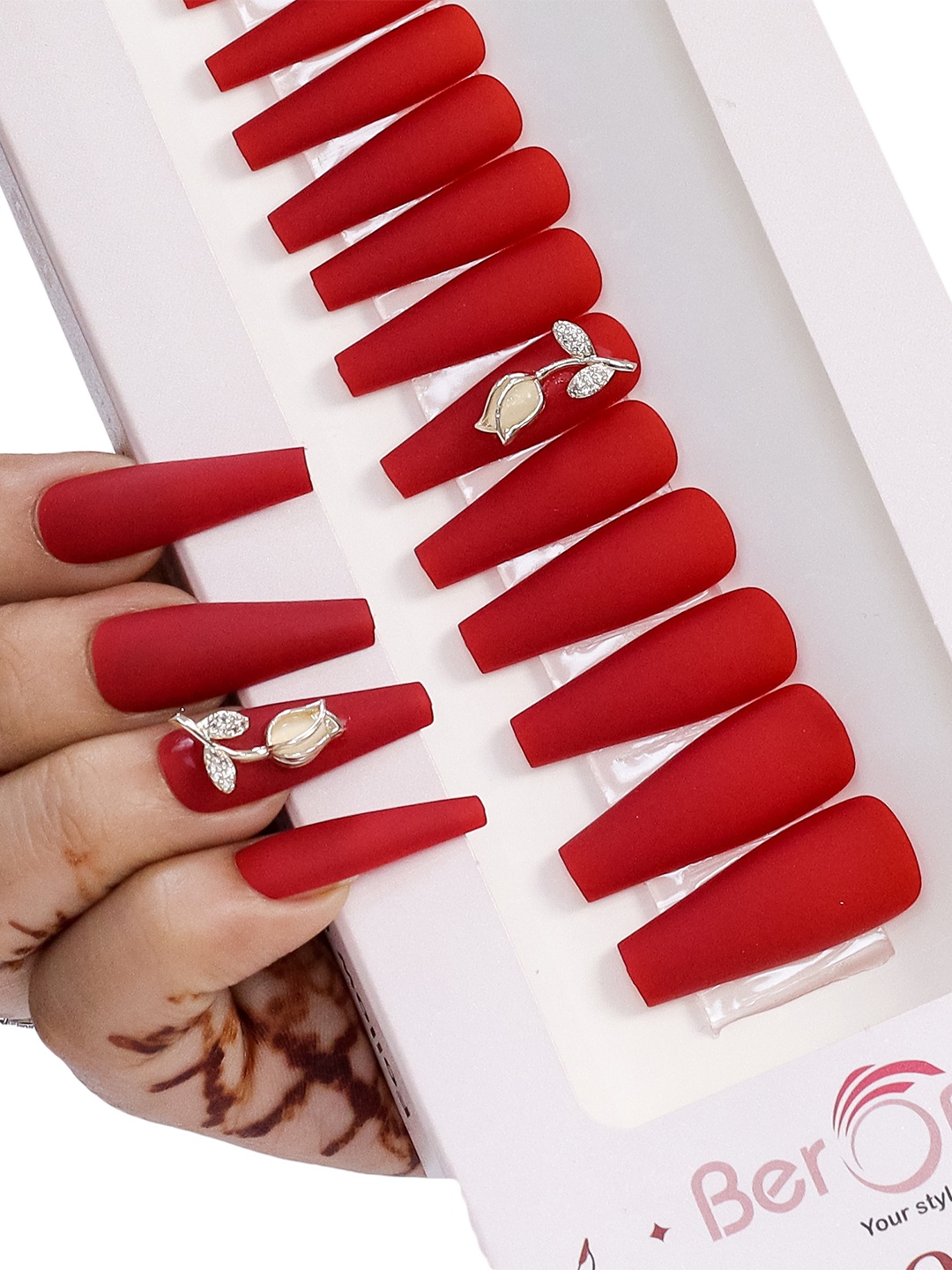 

BEROMT 12 Pcs Long-Lasting Reusable Lightweight Salon Finish Press on Nail Tips - 07, Red