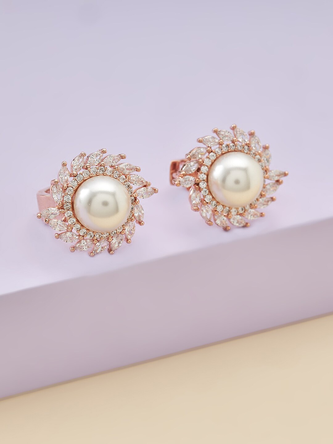 

Kushal's Fashion Jewellery White Floral Studs Earrings