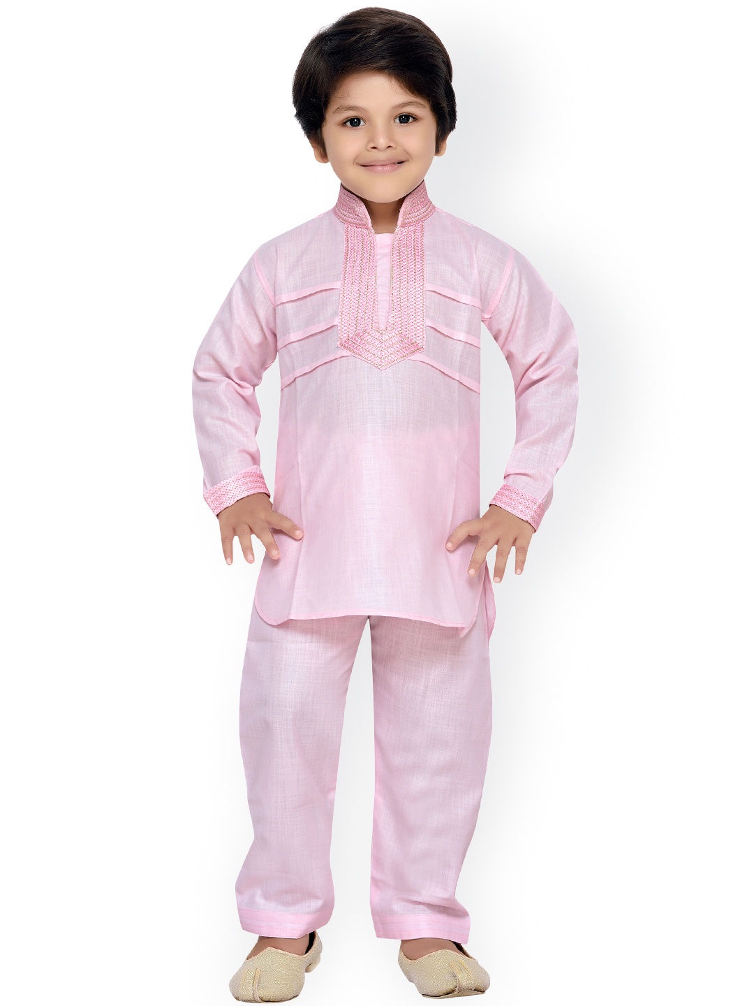 

Aj DEZInES Boys Pink Solid Kurta with Pyjama