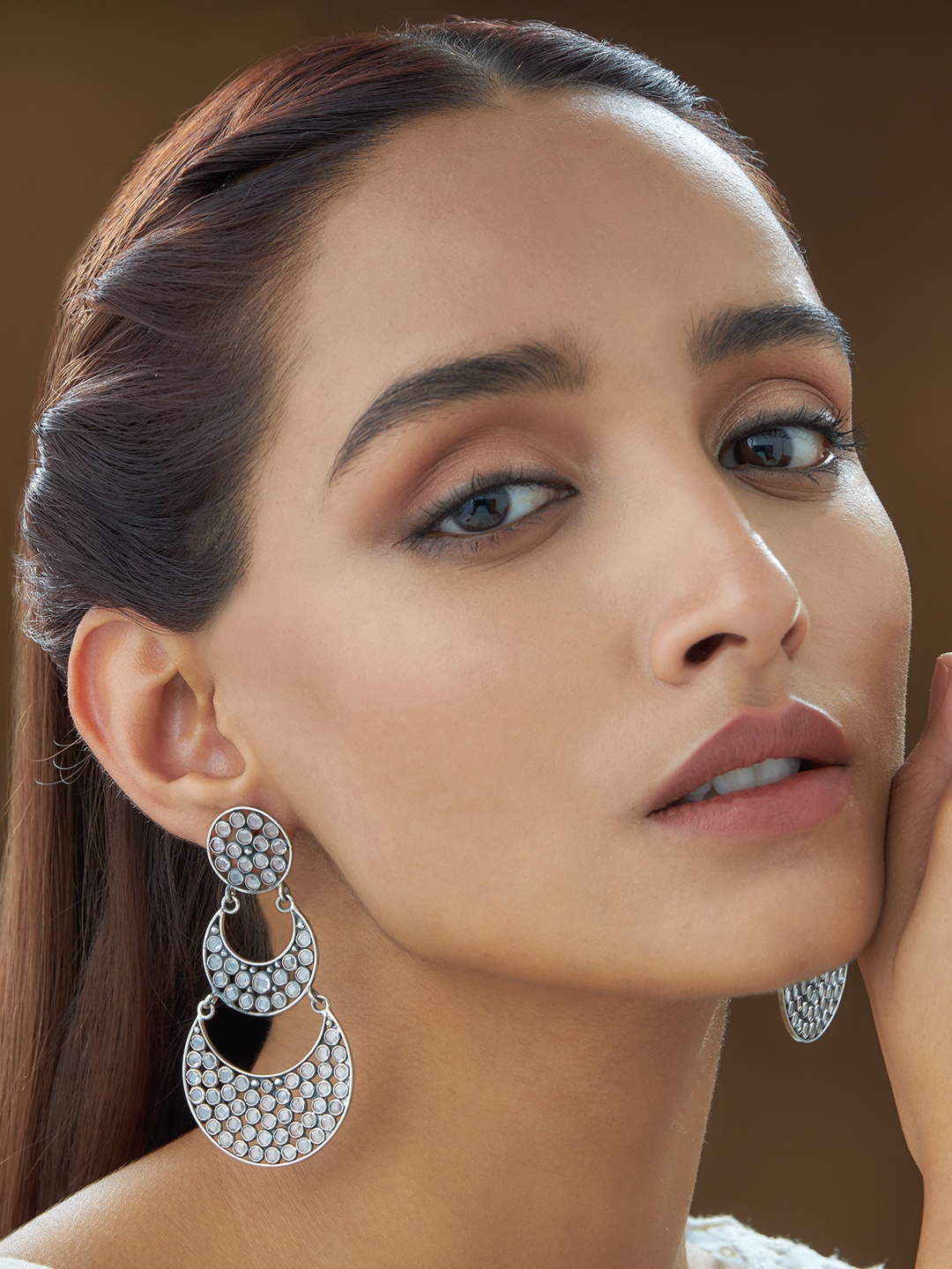 

Kushals Fashion Jewellery 92.5 Silver White Crescent Shaped Chandbalis Earrings