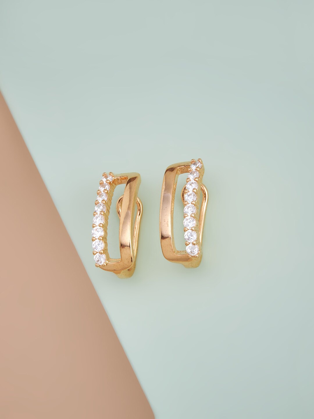 

Kushal's Fashion Jewellery White Contemporary Studs Earrings