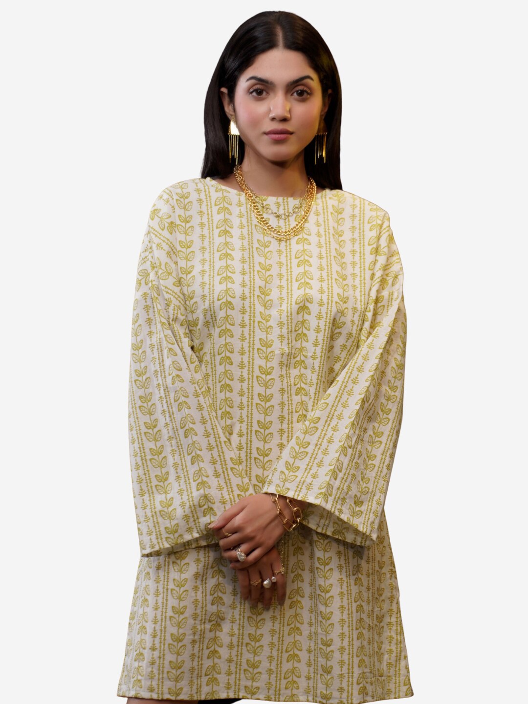 

Alaya By Stage3 Green & green lily Midi Dress