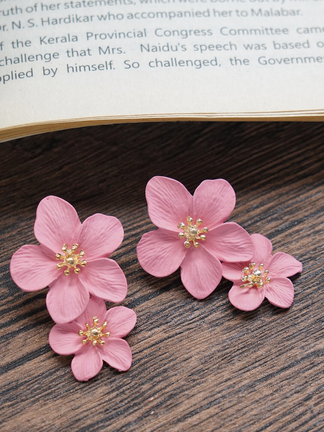 

MIZORRI Pink Contemporary Studs Earrings