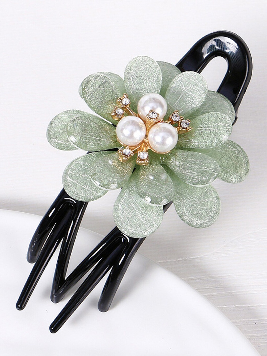 

MIZORRI Women Green & White Beaded Claw Clip