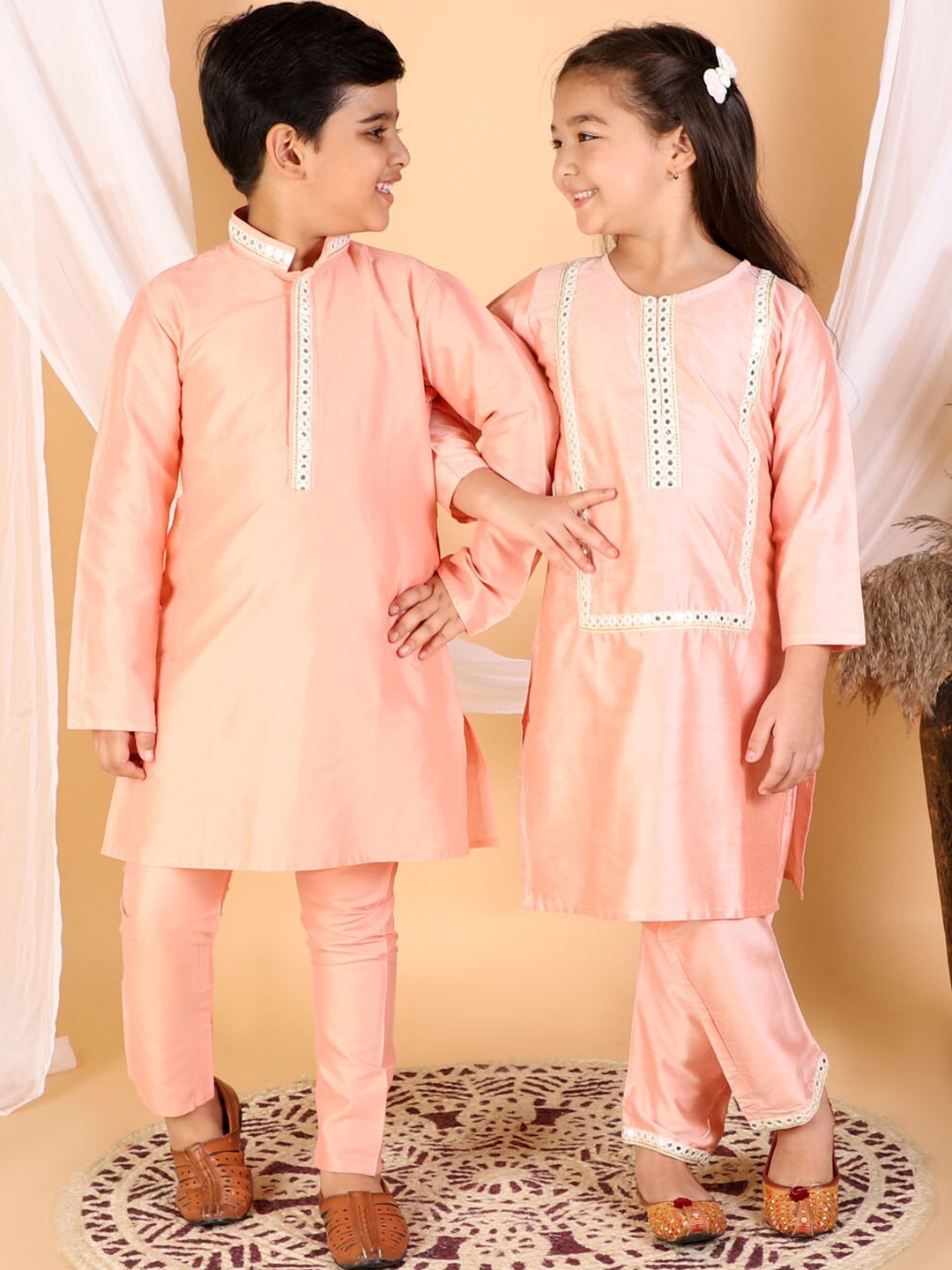 

VASTRAMAY Boys Pink Mirror Work Kurta with Pyjama