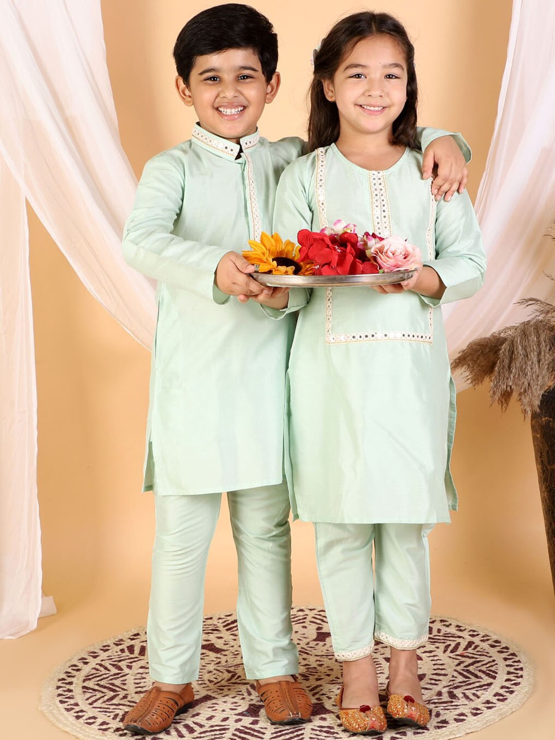 VASTRAMAY Boys Green Mirror Work Kurta And Pyjama Set