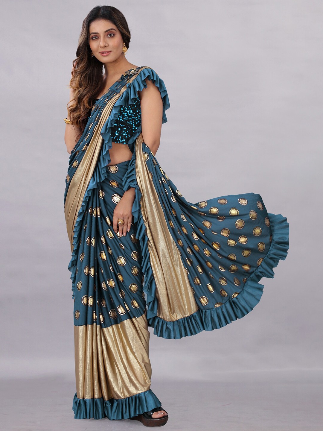 

APNISHA Blue & Beige Floral Sequinned Saree