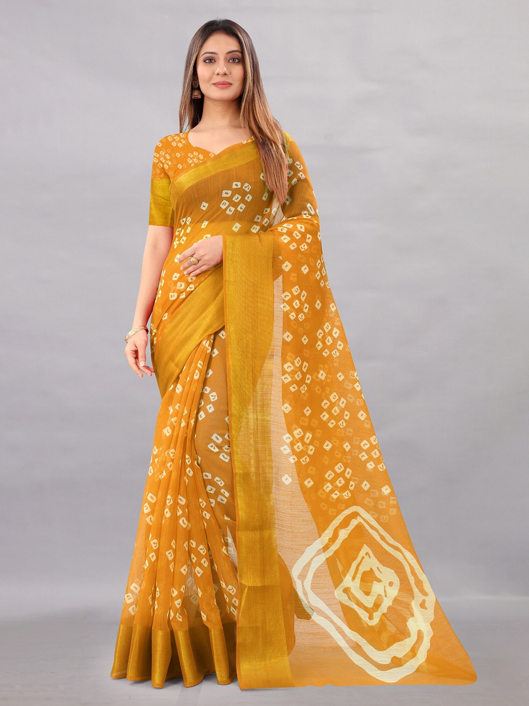 

APNISHA Yellow & White Bandhani Zari Pure Cotton Saree